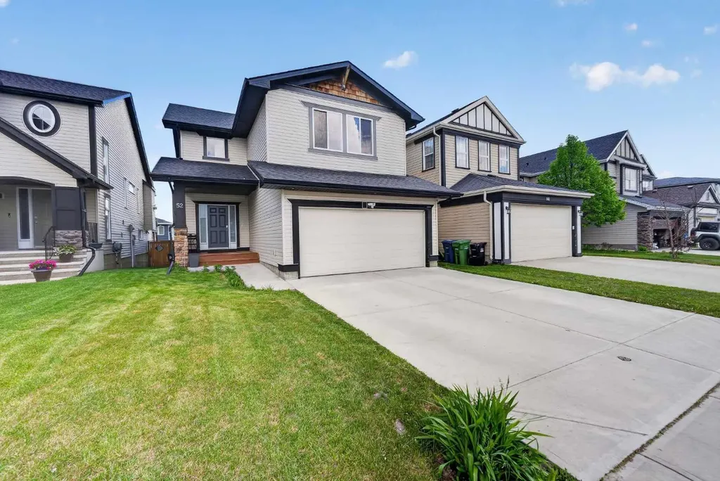 52 Reunion Close NW Airdrie AB T4B 0M2