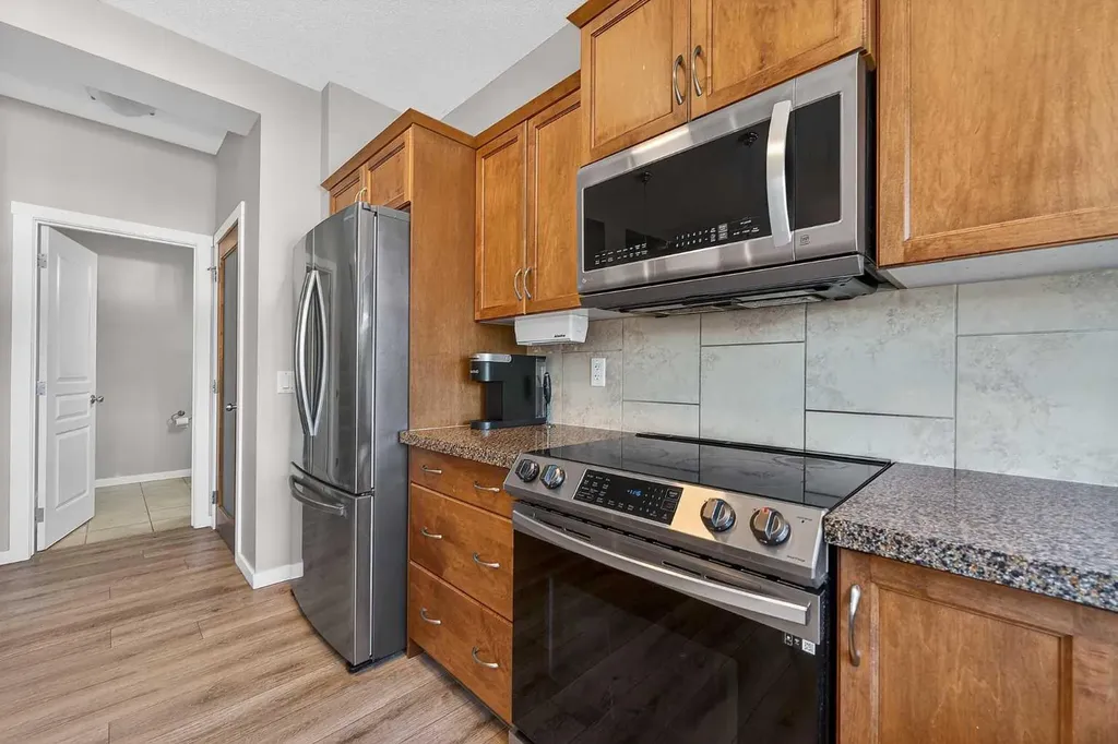 52 Reunion Close NW Airdrie AB T4B 0M2