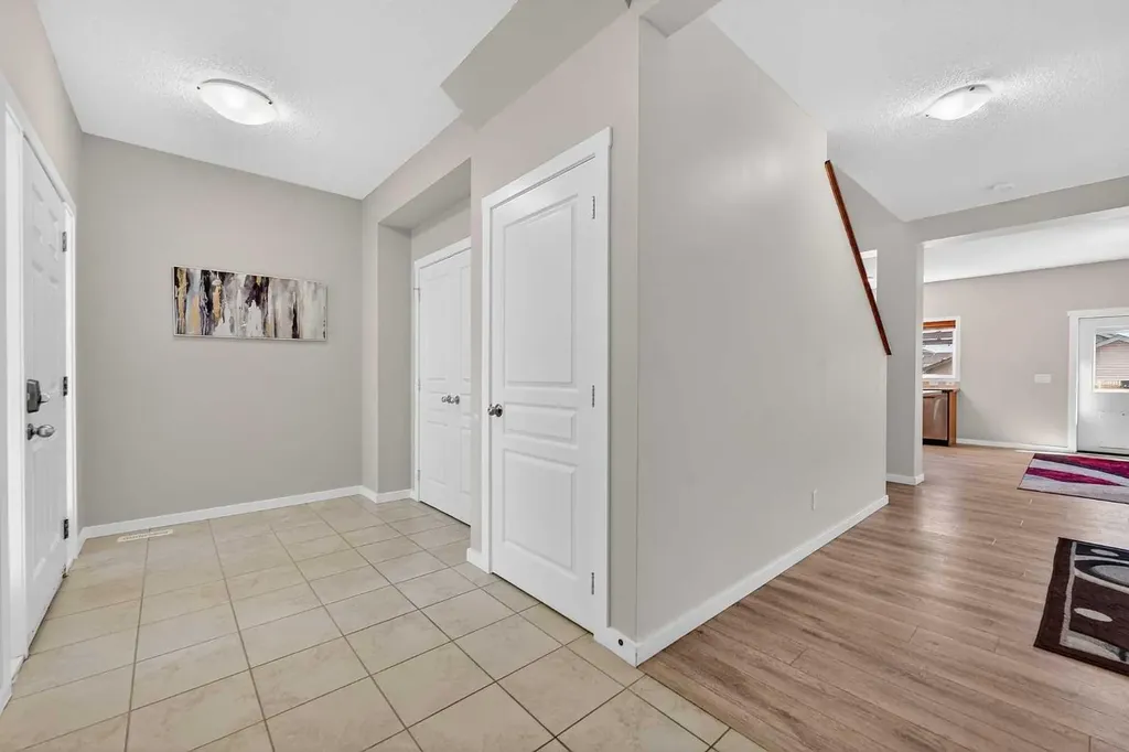 52 Reunion Close NW Airdrie AB T4B 0M2
