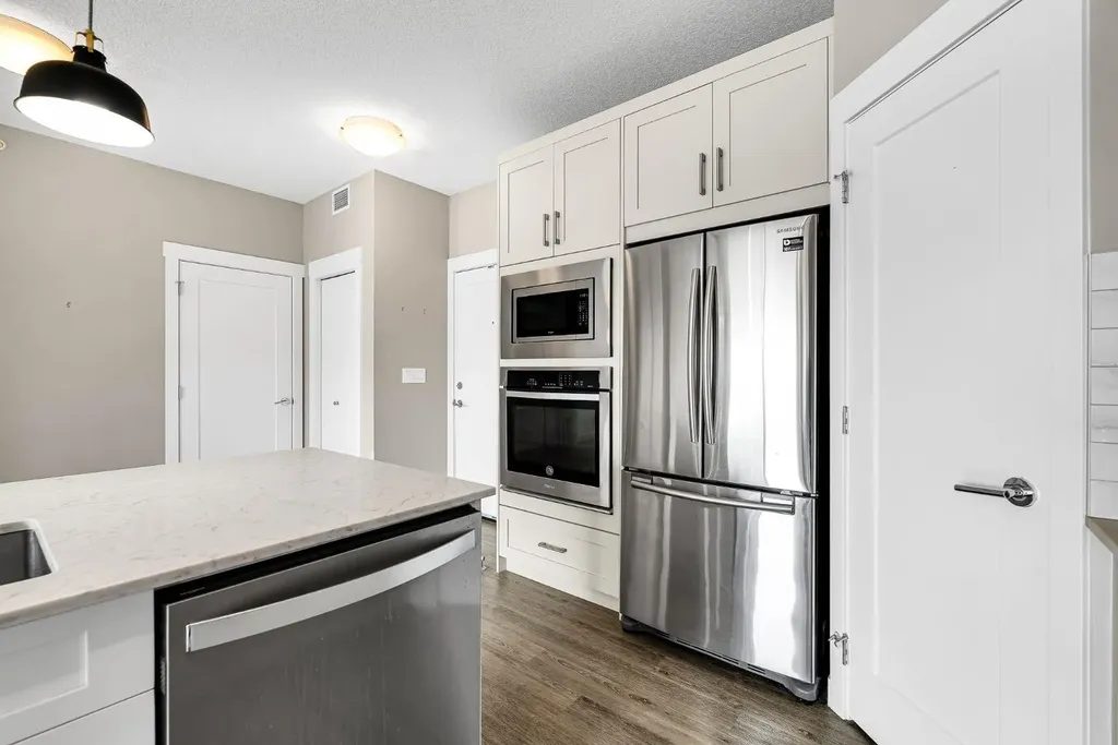 20 Walgrove SE Calgary AB T2X 4L2
