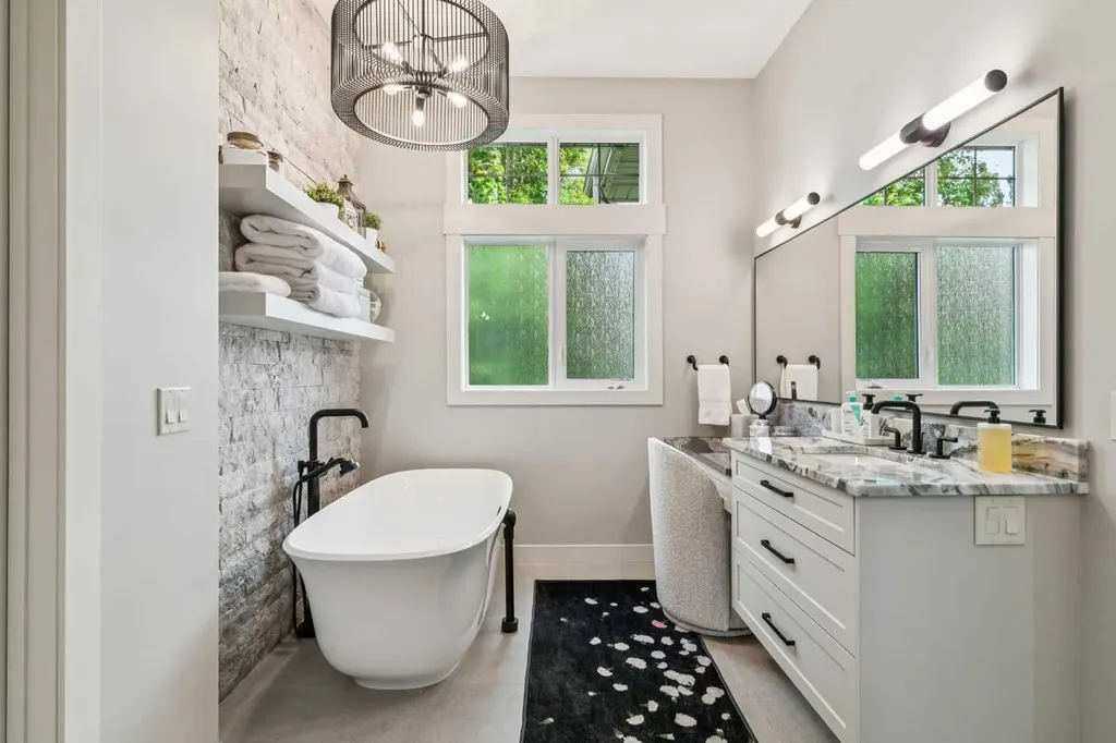 38 Auburn Sound Landing SE Calgary AB T3M 0C9