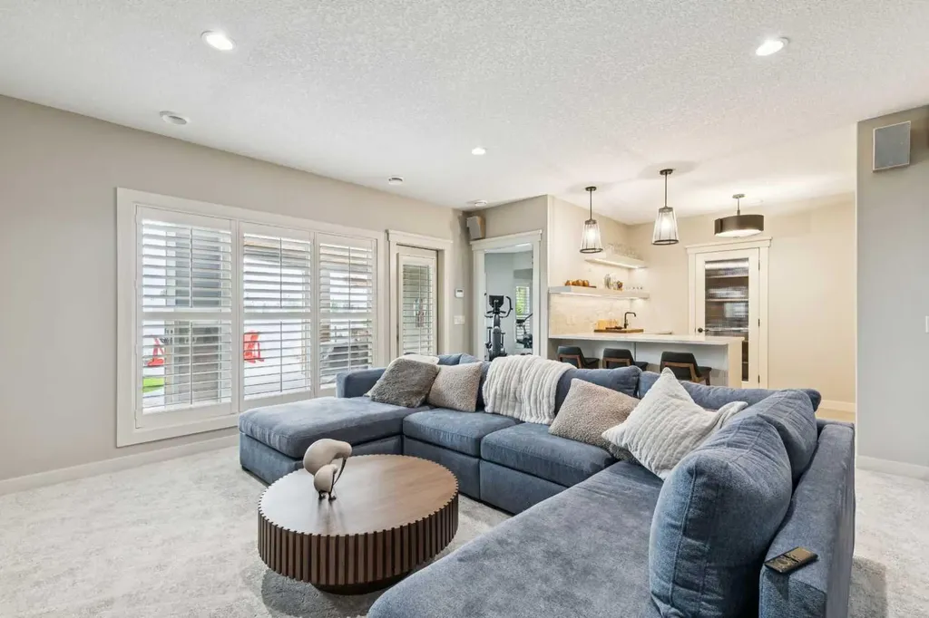 38 Auburn Sound Landing SE Calgary AB T3M 0C9