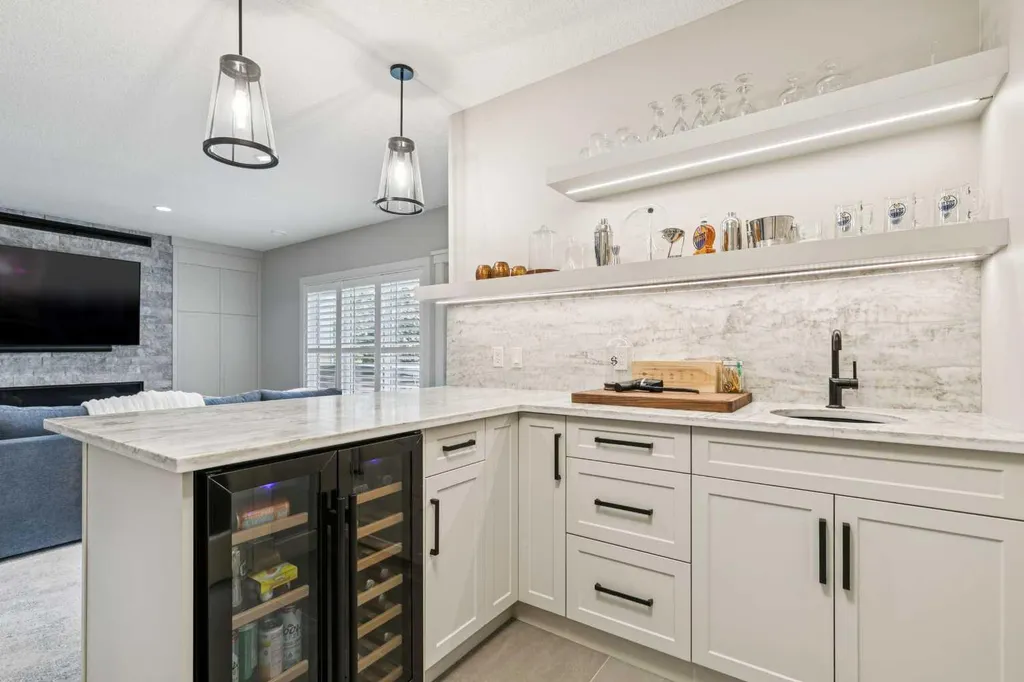 38 Auburn Sound Landing SE Calgary AB T3M 0C9