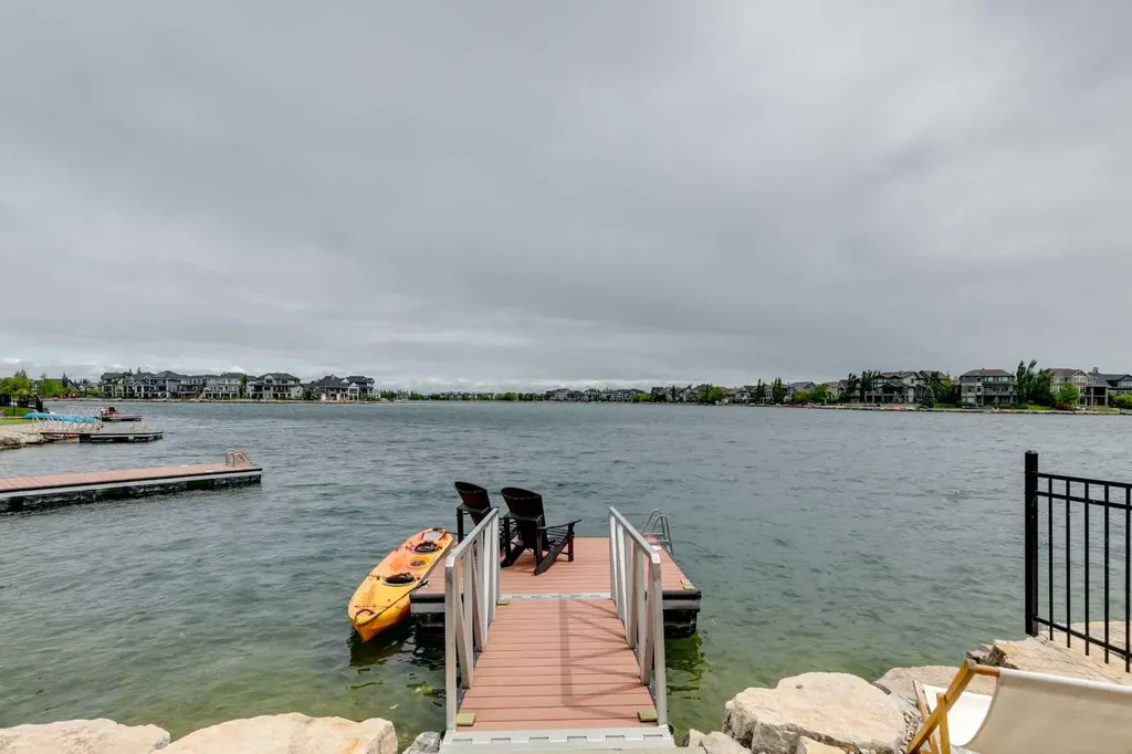 38 Auburn Sound Landing SE Calgary AB T3M 0C9