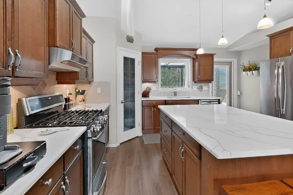 65 Canyoncrest Point W Lethbridge AB T1K 0B4