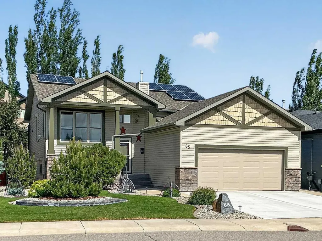 65 Canyoncrest Point W Lethbridge AB T1K 0B4