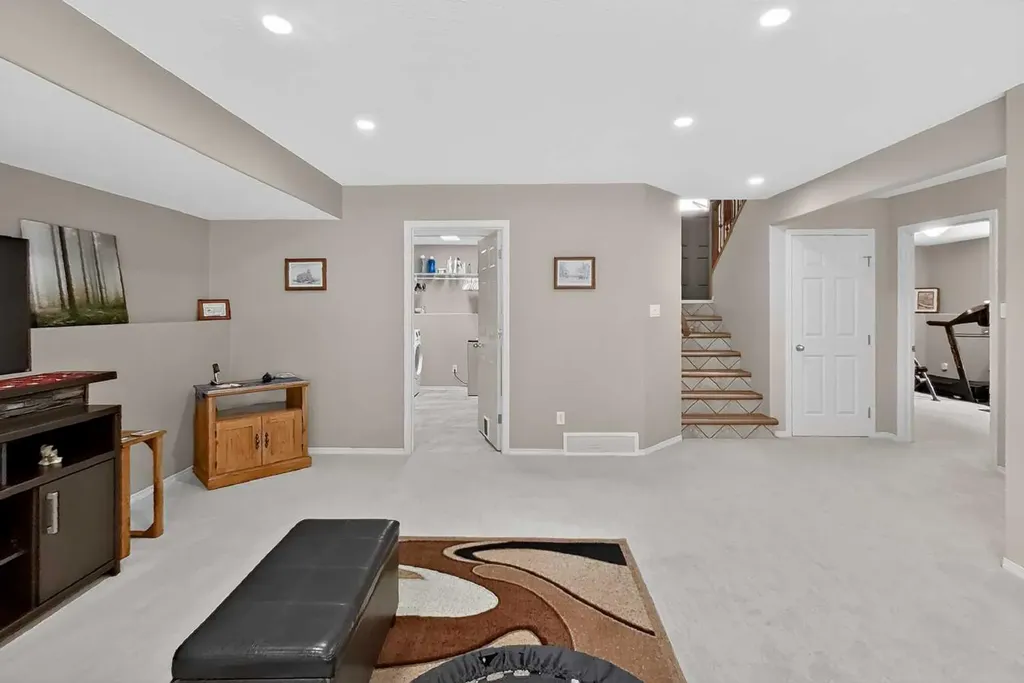 65 Canyoncrest Point W Lethbridge AB T1K 0B4