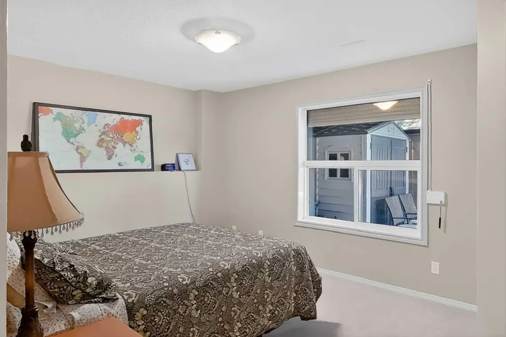 65 Canyoncrest Point W Lethbridge AB T1K 0B4