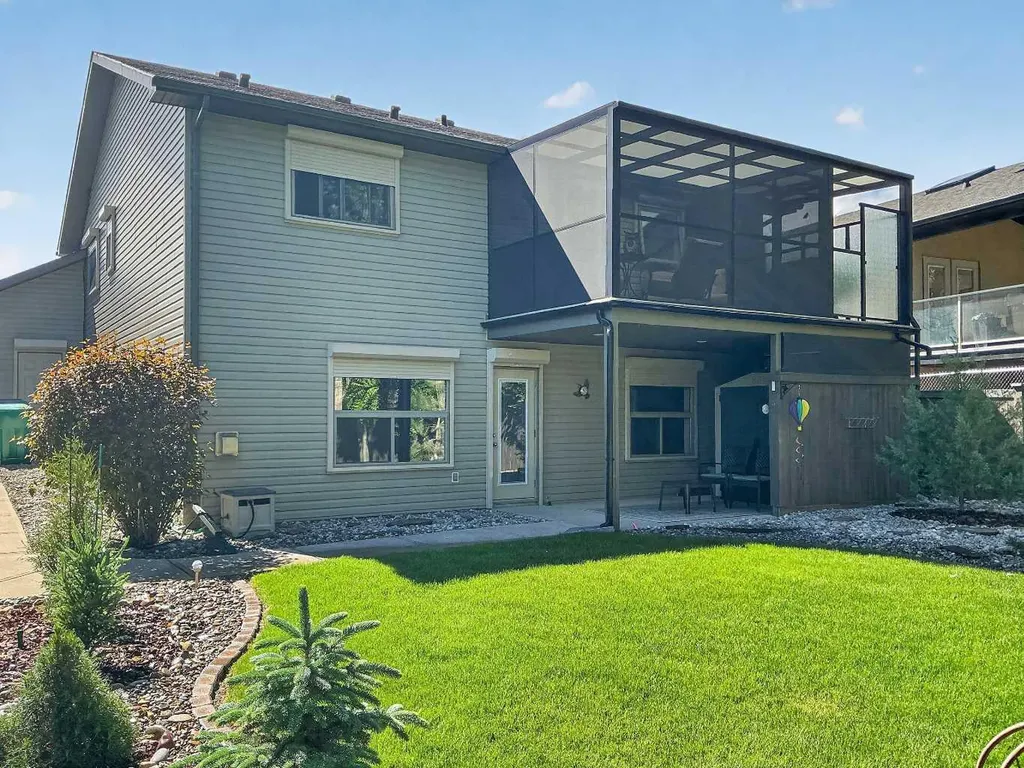 65 Canyoncrest Point W Lethbridge AB T1K 0B4