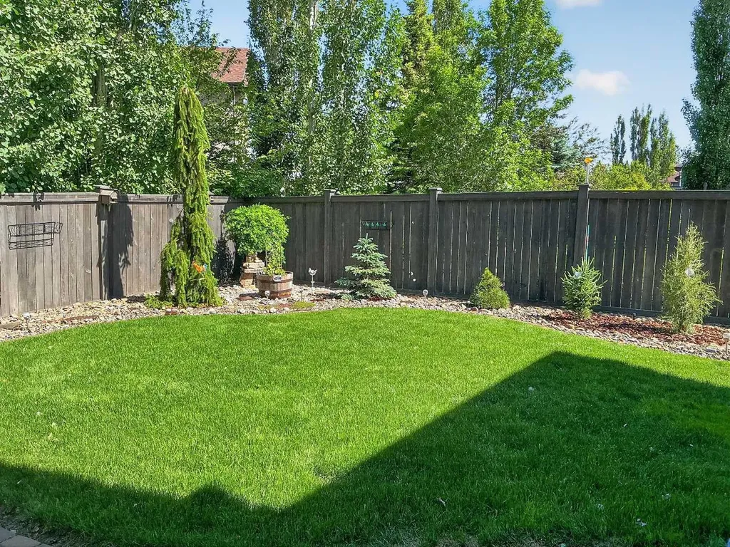 65 Canyoncrest Point W Lethbridge AB T1K 0B4
