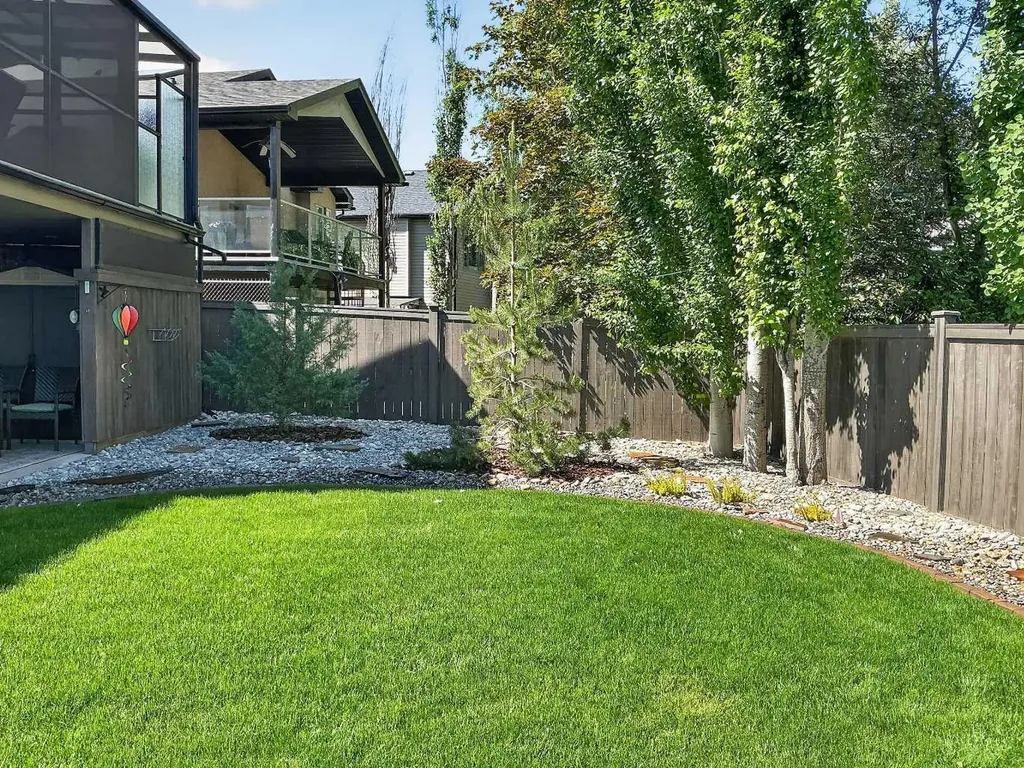 65 Canyoncrest Point W Lethbridge AB T1K 0B4