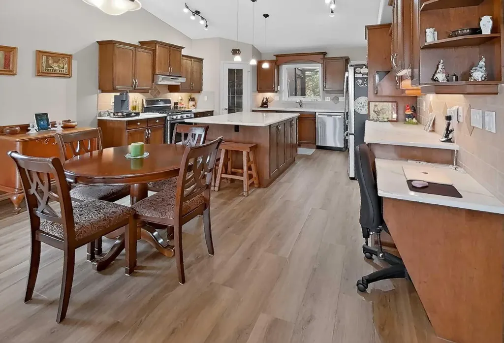 65 Canyoncrest Point W Lethbridge AB T1K 0B4