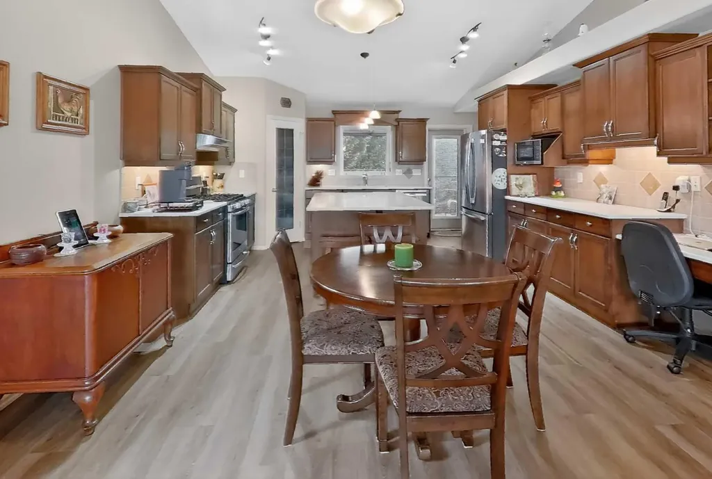 65 Canyoncrest Point W Lethbridge AB T1K 0B4
