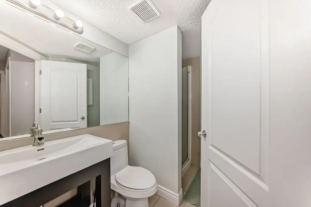 10 Sierra Morena Mews SW Calgary AB T3H 3K5