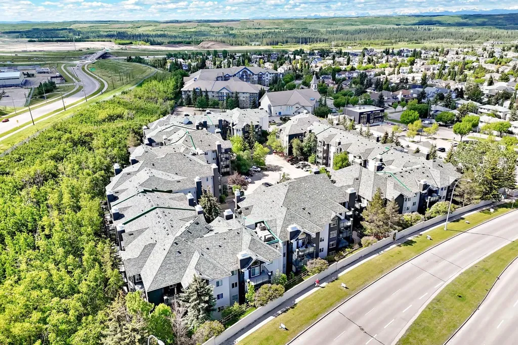 10 Sierra Morena Mews SW Calgary AB T3H 3K5
