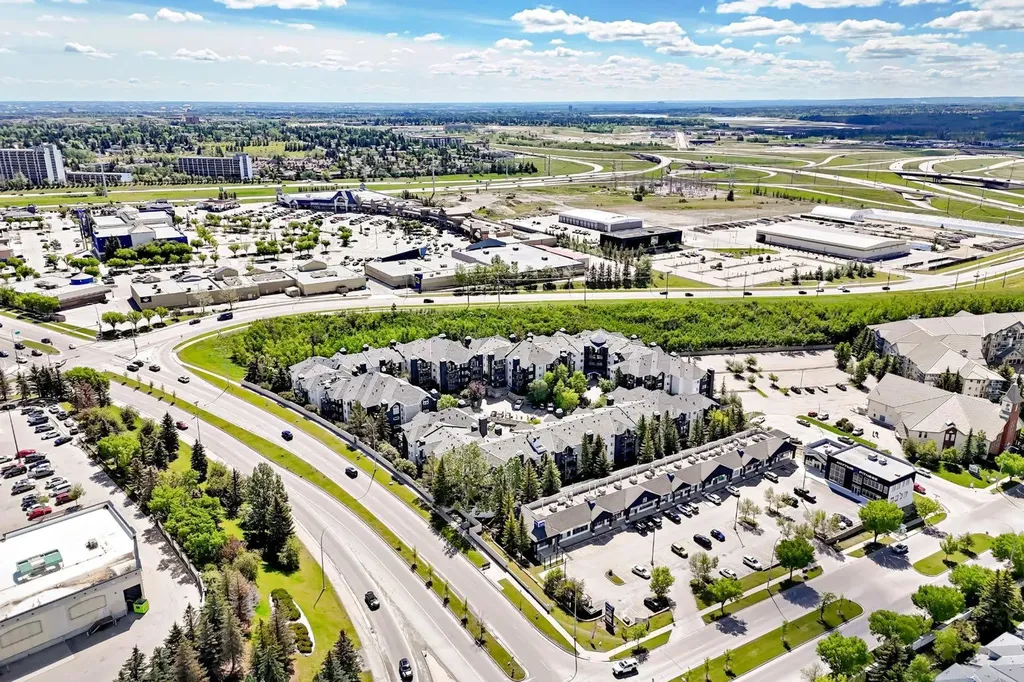 10 Sierra Morena Mews SW Calgary AB T3H 3K5