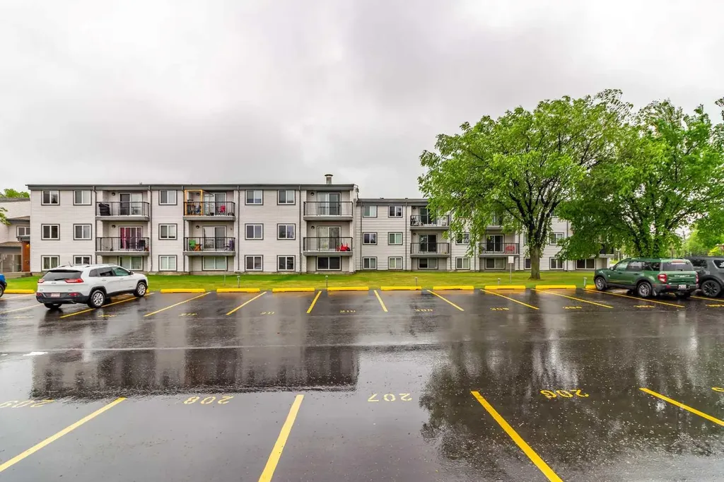 295 Columbia Boulevard W Lethbridge AB T1K 4B8