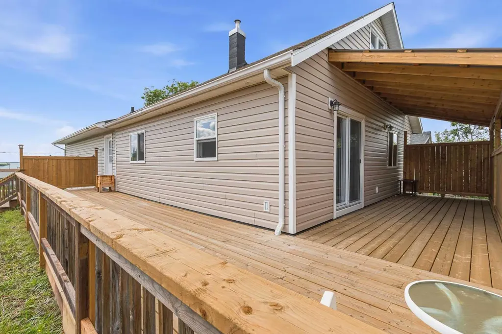 110 1st Avenue Paradise Hill SK S0M 2G0