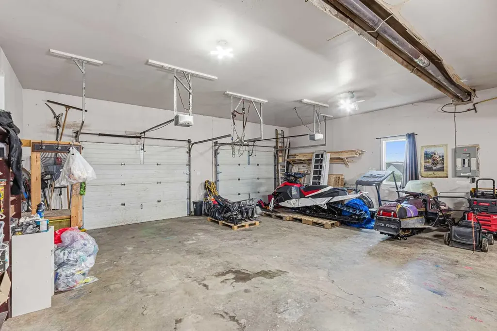 110 1st Avenue Paradise Hill SK S0M 2G0