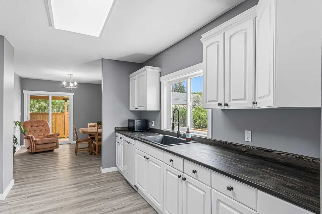 110 1st Avenue Paradise Hill SK S0M 2G0