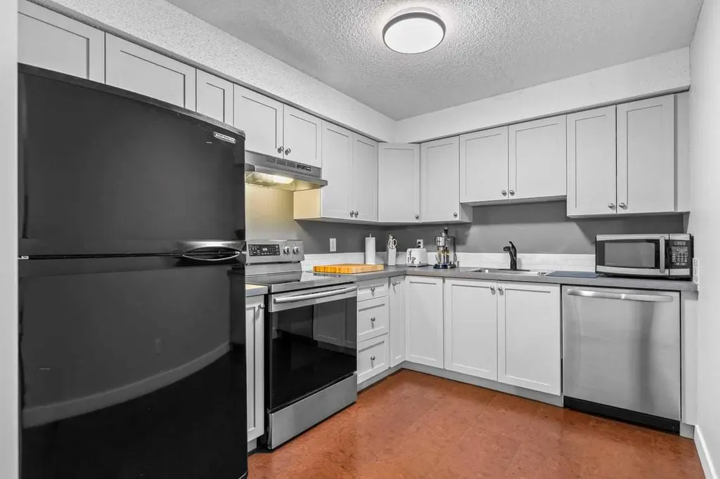 16320 24 Street SW Calgary AB T2Y5A1