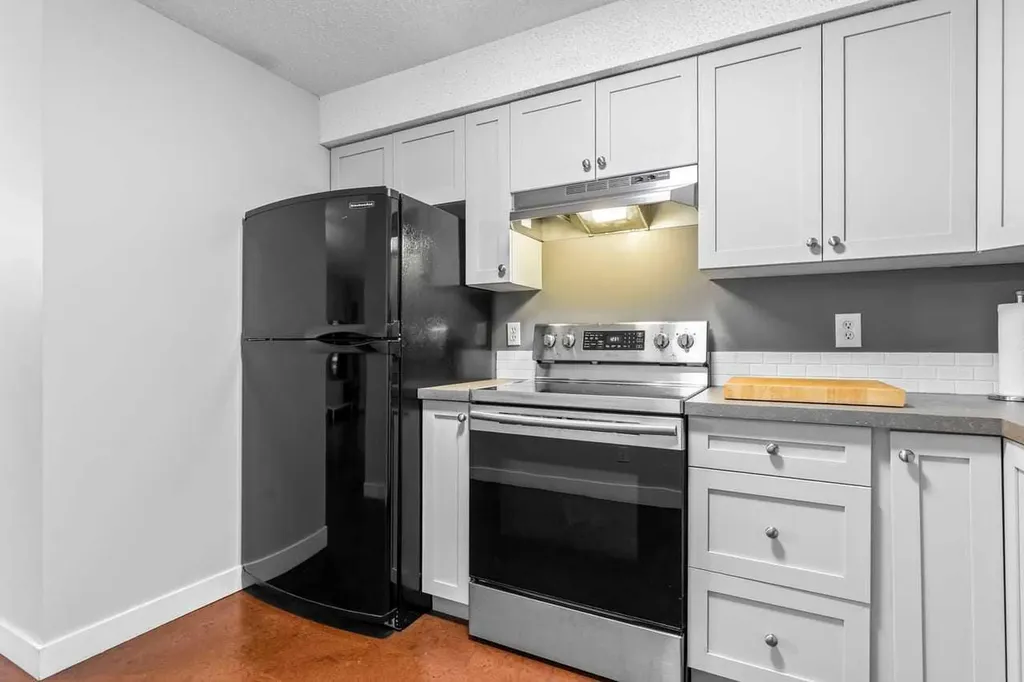 16320 24 Street SW Calgary AB T2Y5A1