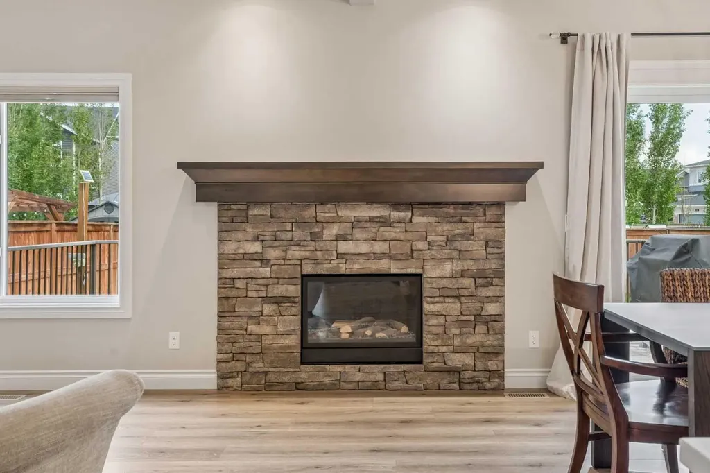 1104 Bayside Drive SW Airdrie AB T4B 4G9