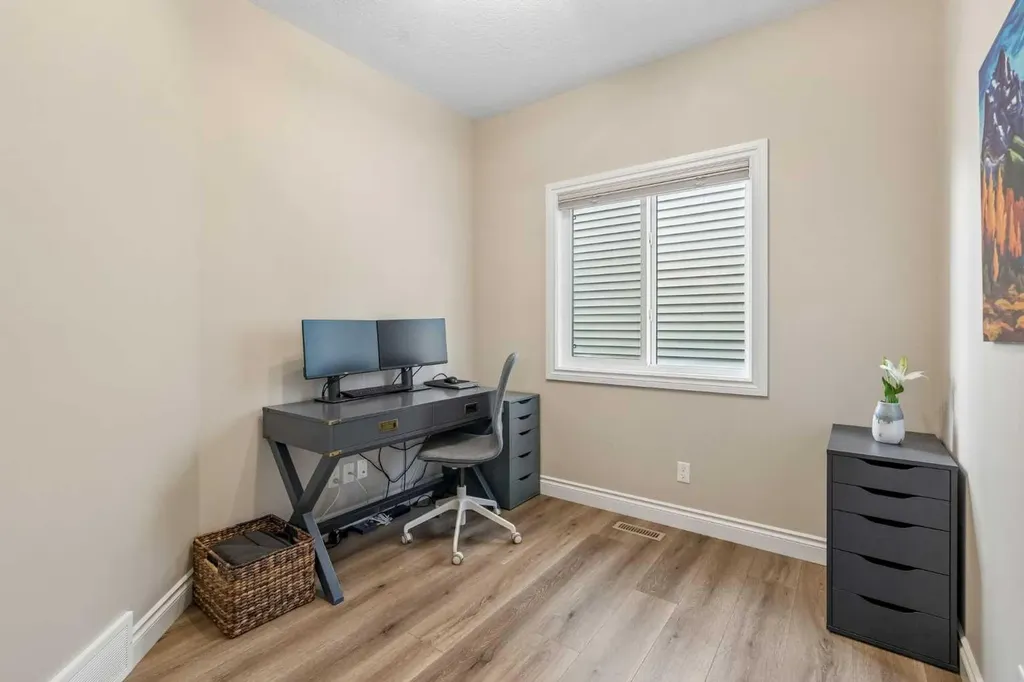 1104 Bayside Drive SW Airdrie AB T4B 4G9