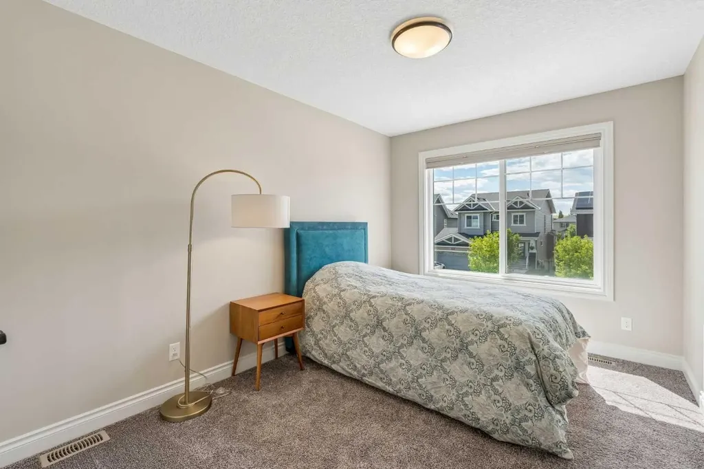 1104 Bayside Drive SW Airdrie AB T4B 4G9