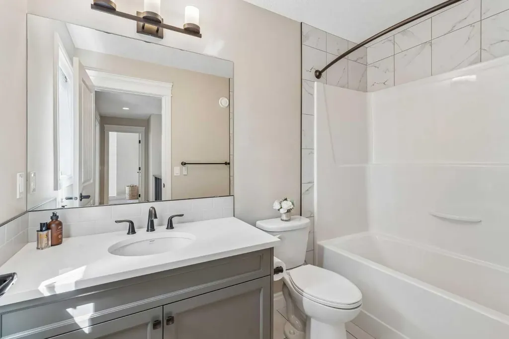 1104 Bayside Drive SW Airdrie AB T4B 4G9