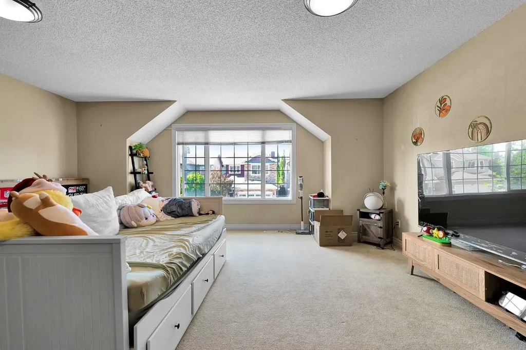 77 Silverado Creek Crescent SW Calgary AB T2X0C6