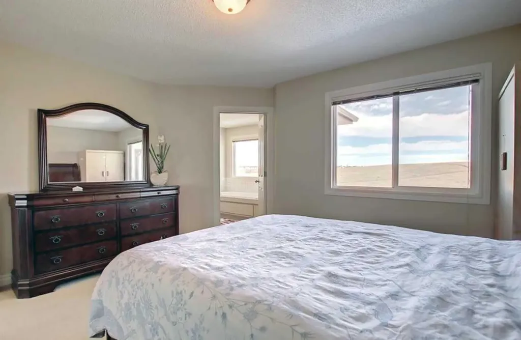 77 Silverado Creek Crescent SW Calgary AB T2X0C6