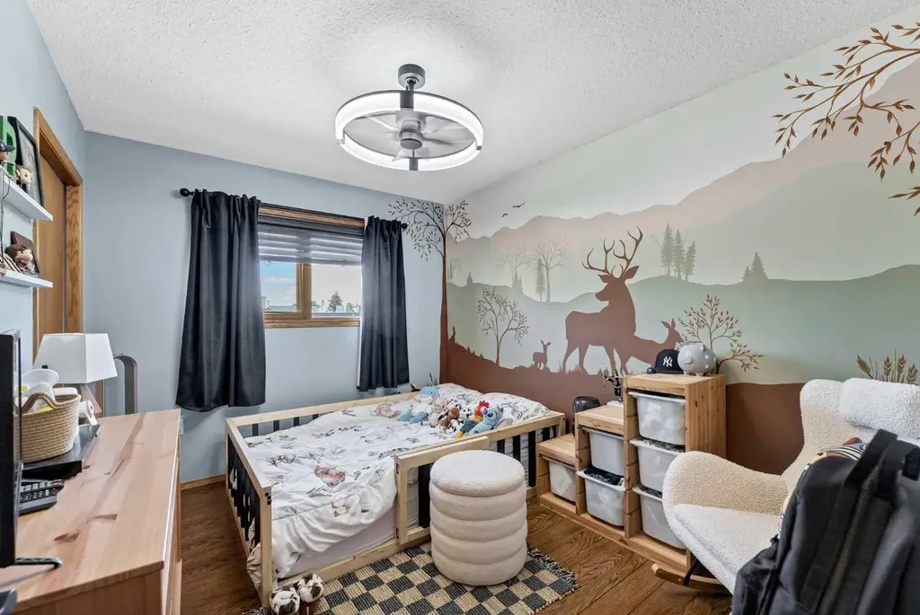 714 19a Street NE Medicine Hat AB T1C1R8