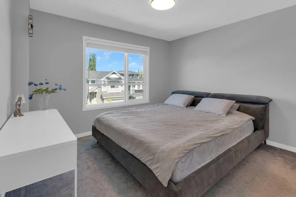 264 Harvest Hills Way NE Calgary AB T3K 2P3