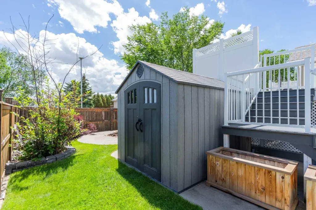 4016 49 Avenue Taber AB T1G 1C8