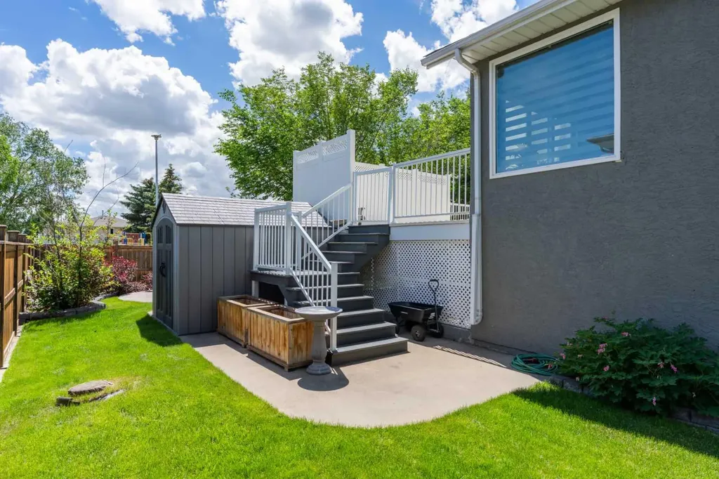 4016 49 Avenue Taber AB T1G 1C8