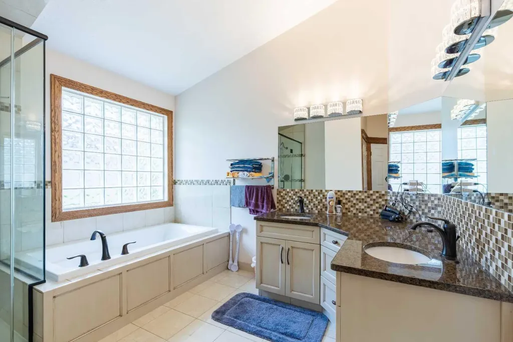4016 49 Avenue Taber AB T1G 1C8