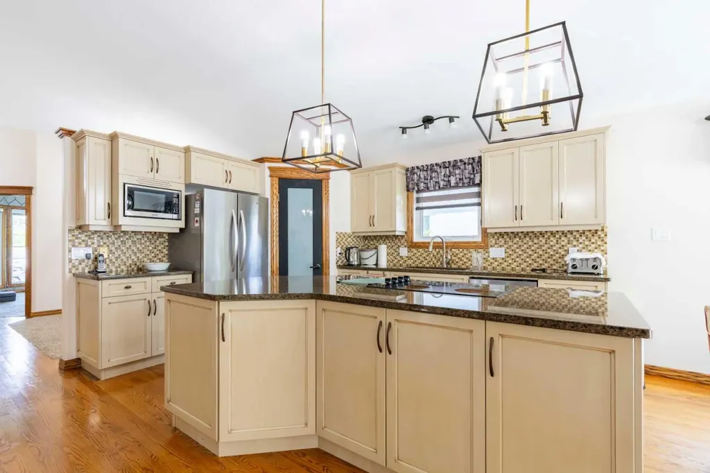 4016 49 Avenue Taber AB T1G 1C8