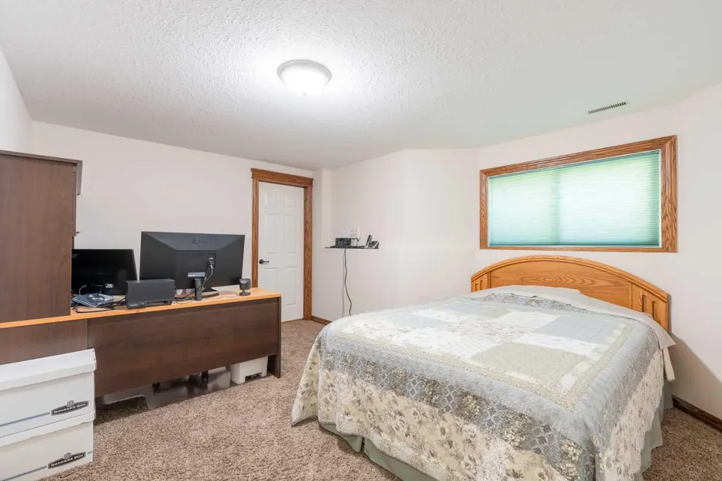 4016 49 Avenue Taber AB T1G 1C8