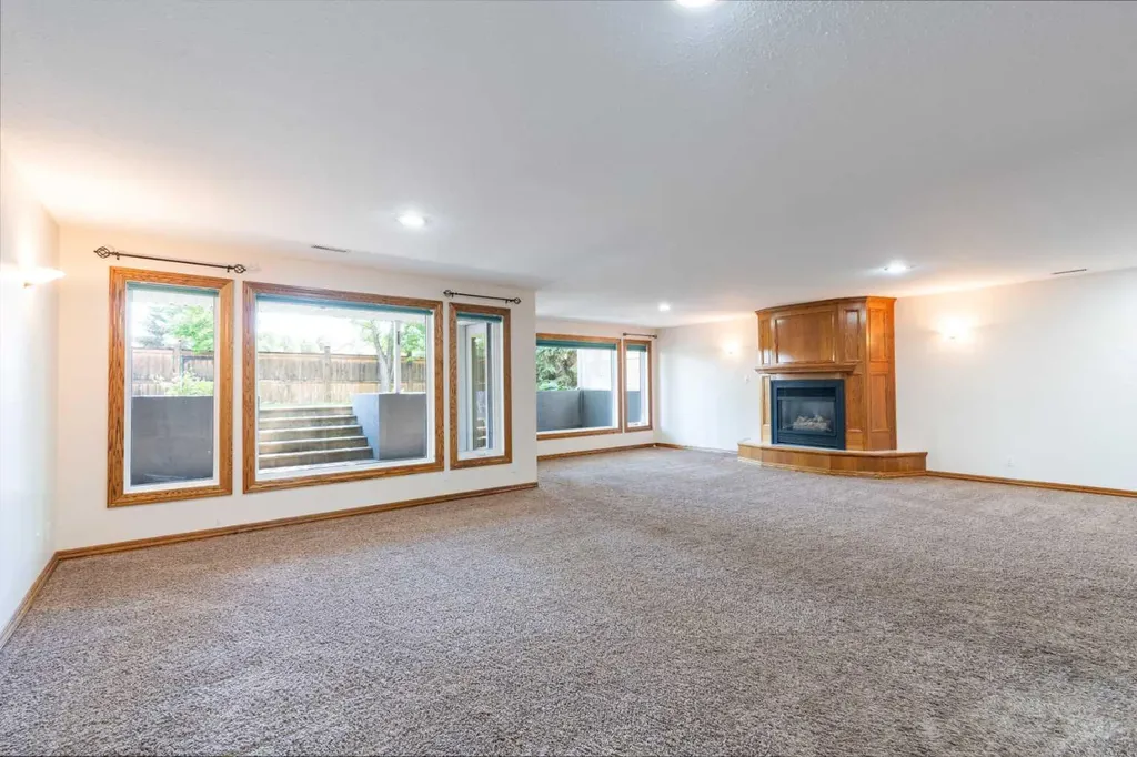 4016 49 Avenue Taber AB T1G 1C8