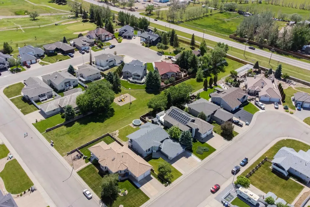 4016 49 Avenue Taber AB T1G 1C8