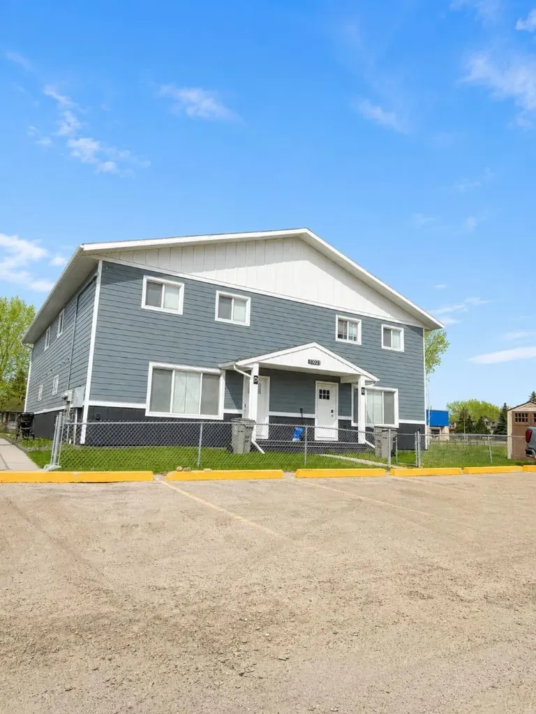 10021 105 Avenue Grande Prairie AB T8V1H2