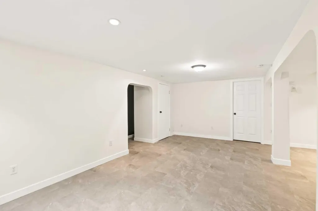 5333 42a Avenue Red Deer AB T4N 3A6