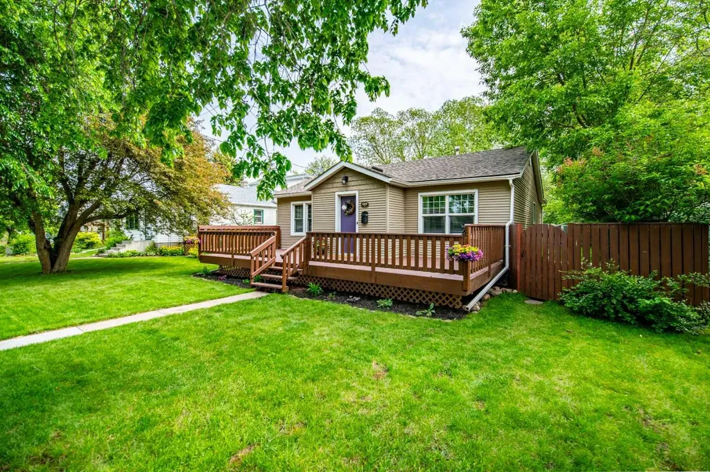 5333 42a Avenue Red Deer AB T4N 3A6