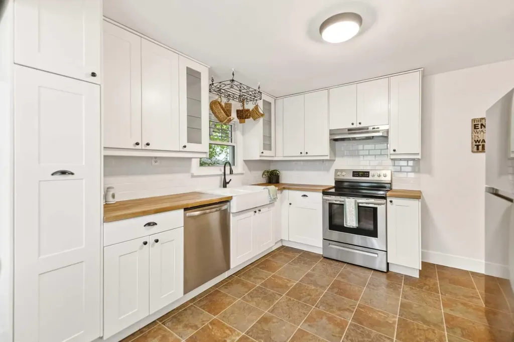 5333 42a Avenue Red Deer AB T4N 3A6