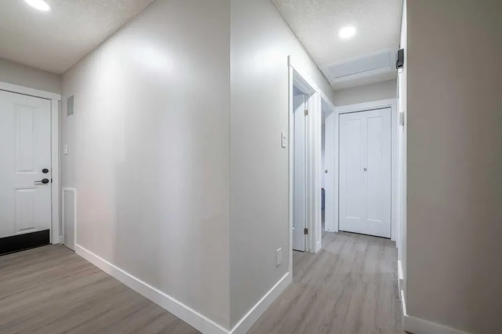 6036 4 Street NE Calgary AB T2K 1K2