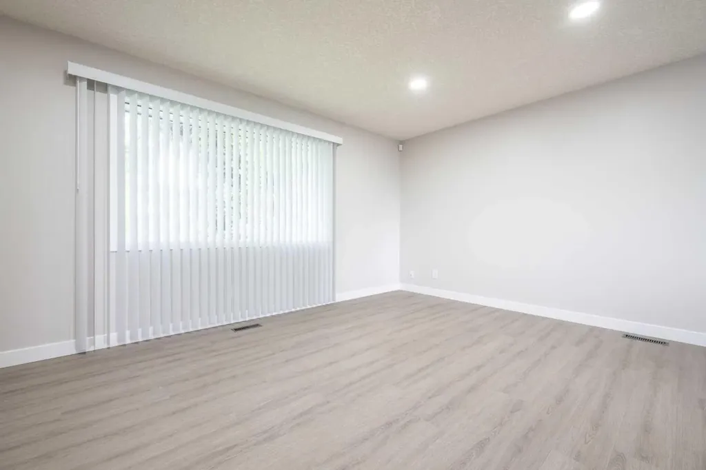 6036 4 Street NE Calgary AB T2K 1K2