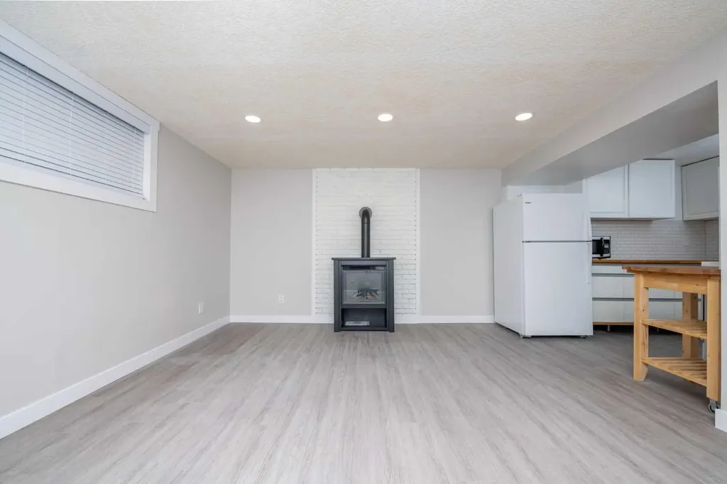 6036 4 Street NE Calgary AB T2K 1K2