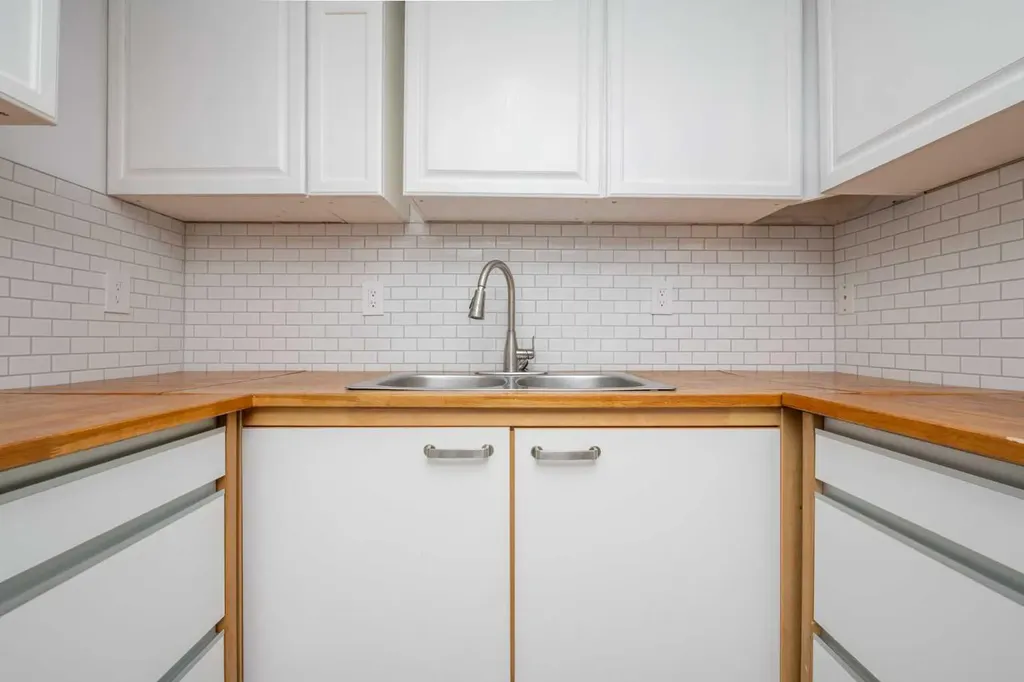6036 4 Street NE Calgary AB T2K 1K2