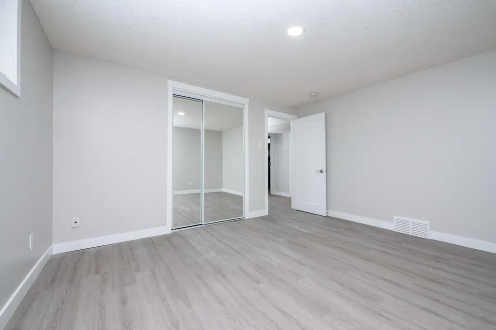 6036 4 Street NE Calgary AB T2K 1K2